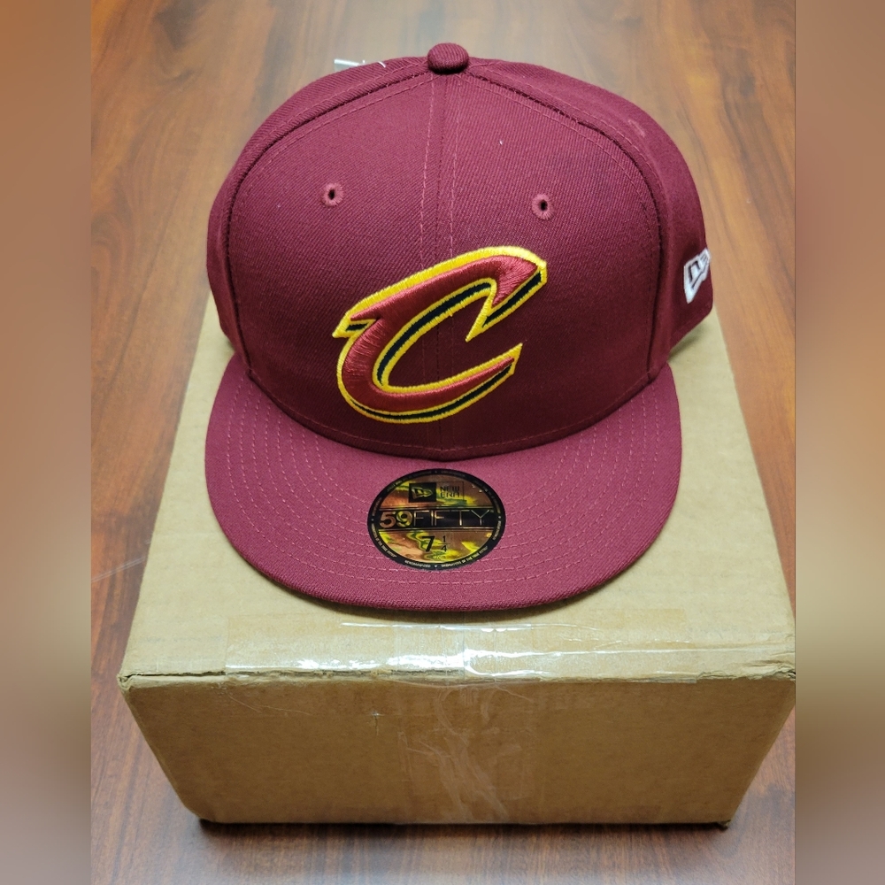 New Cleveland Cavaliers Home New Era Logo Fitted Hat Size 7 1/4 59Fifty Lebron